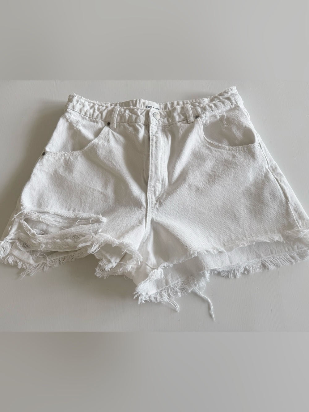 ROLLA'S White Distressed Denim Shorts Dusters high rise slim Size 31 - Picture 2 of 8